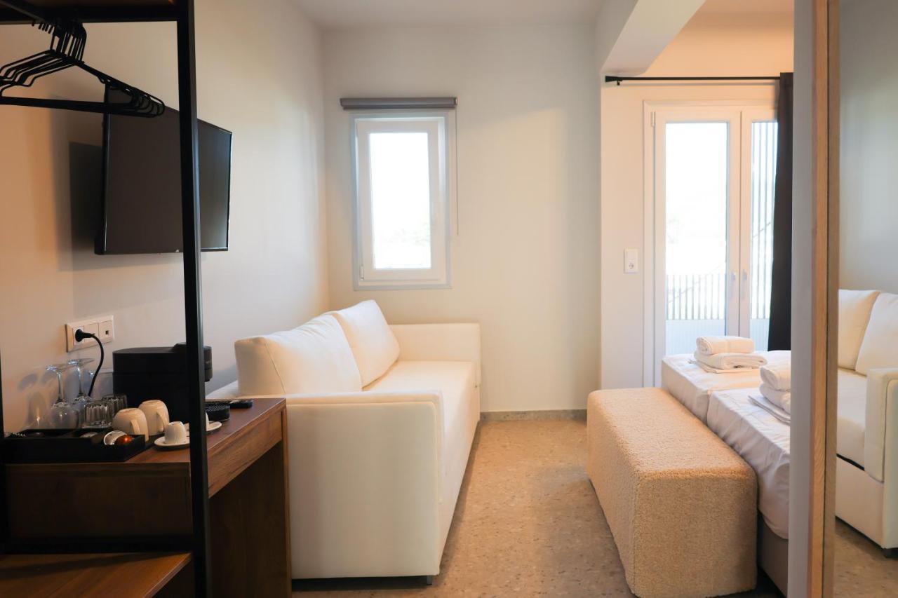 Uphill Unique Boutique Suites Skiathos Town Luaran gambar