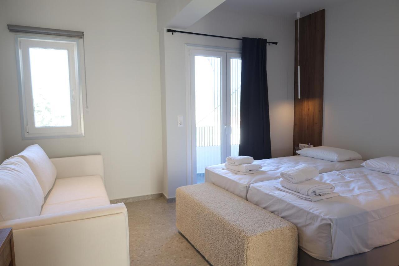 Uphill Unique Boutique Suites Skiathos Town Luaran gambar