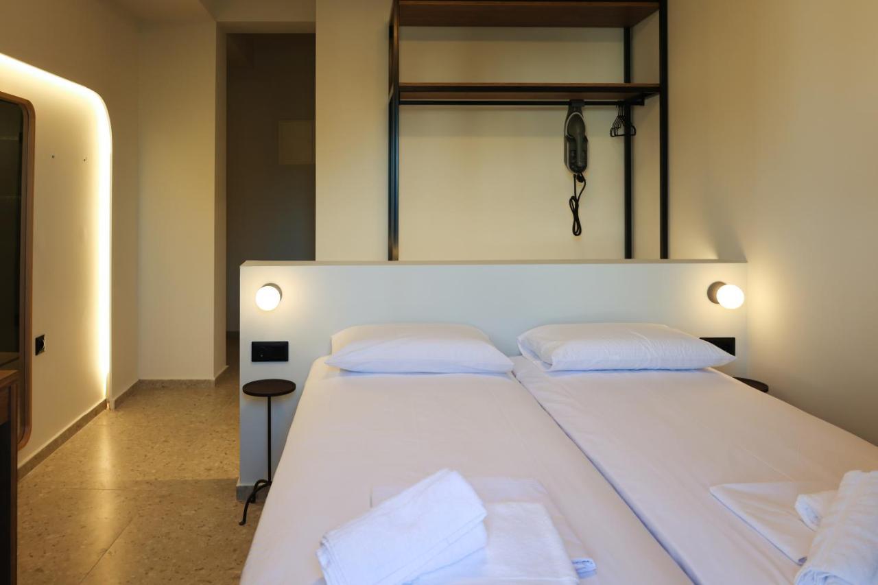 Uphill Unique Boutique Suites Skiathos Town Luaran gambar